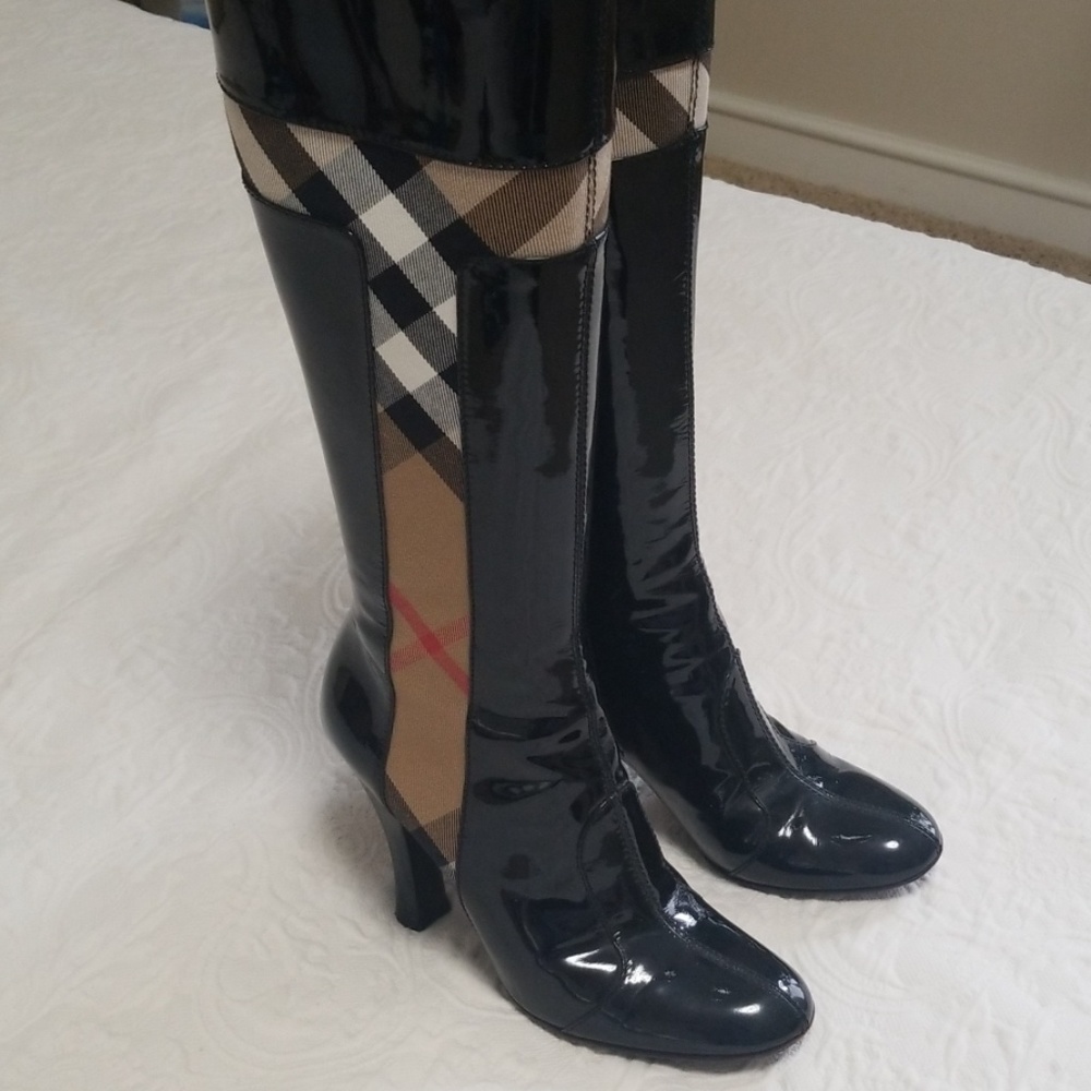 Burberry Black boots
